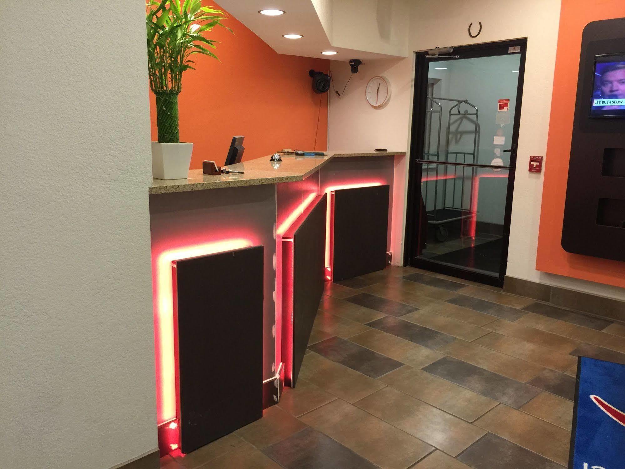 Motel 6-Anderson, In - Indianapolis Bagian luar foto